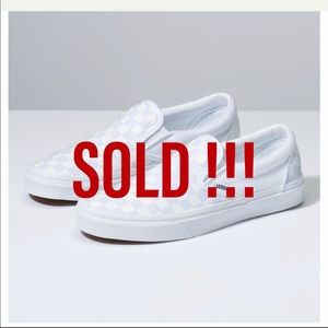 White Slip On Vans checkerboard 7.0 woman 5.5 men